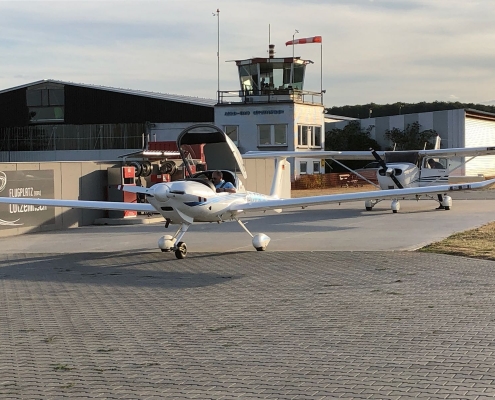 Flugplatz EDFL